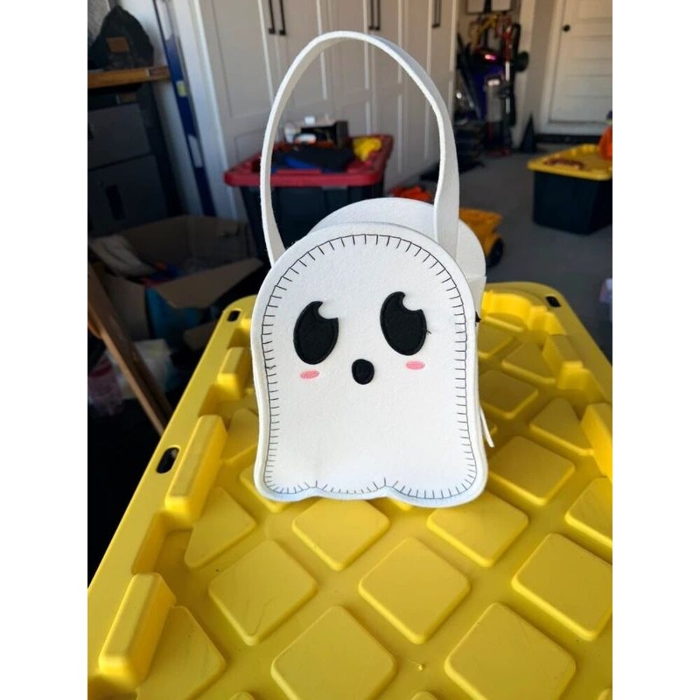 Ghost Halloween trick or treat bag